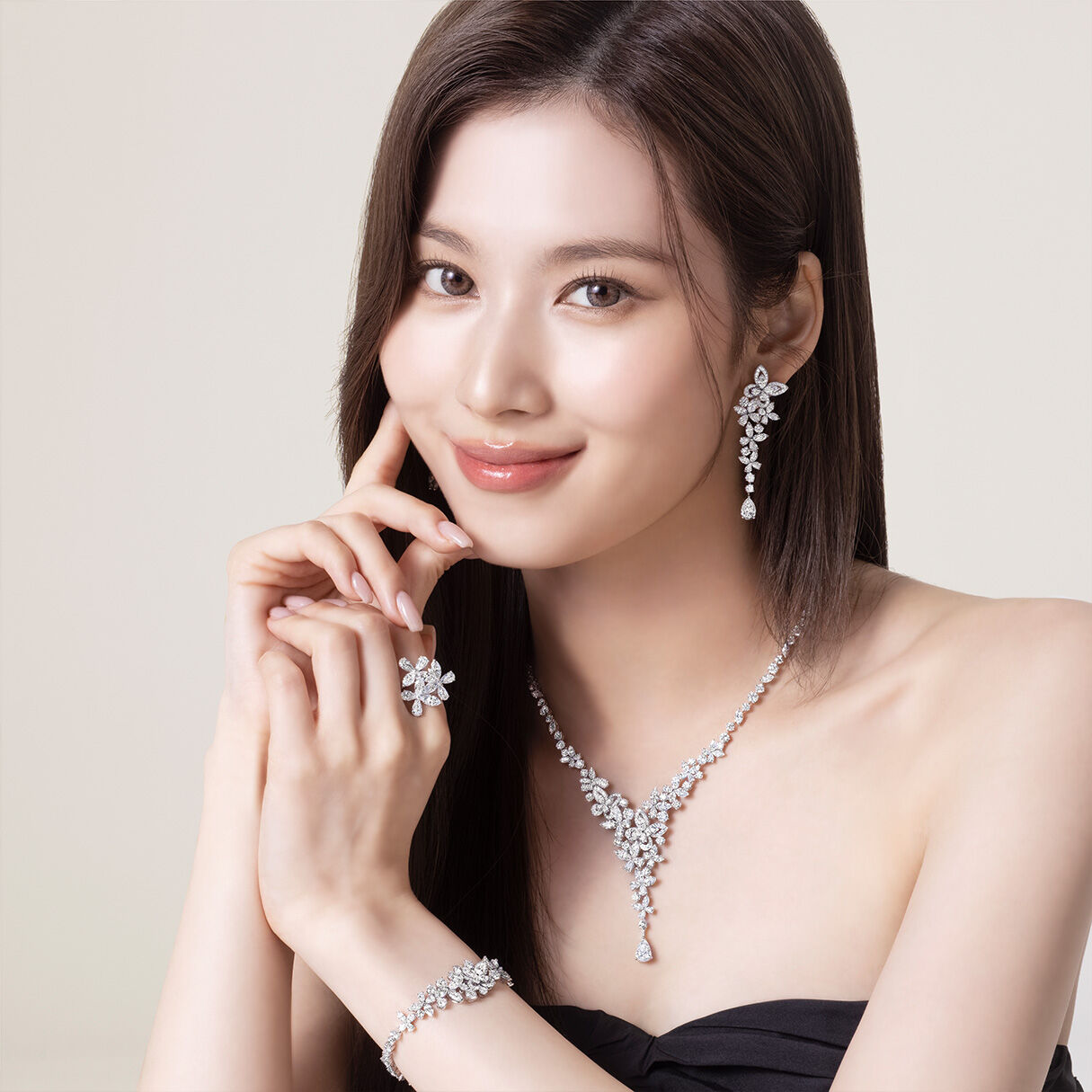 Graff x Sana | ジュエリー コレクション | Graff